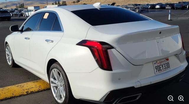 Cadillac CT4 Vehicle Full-screen Gallery Image 04