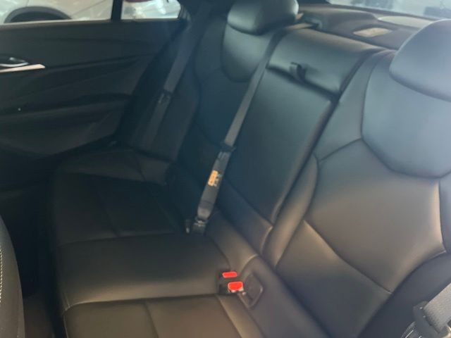 Cadillac CT4 Vehicle Full-screen Gallery Image 14