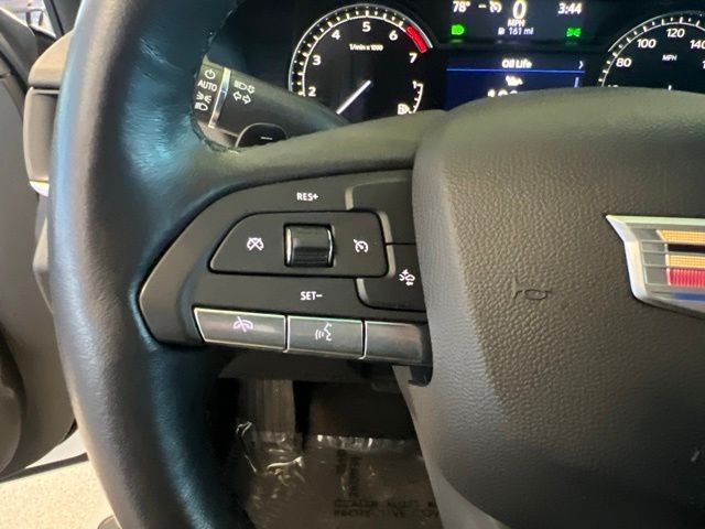 Cadillac CT4 Vehicle Full-screen Gallery Image 17