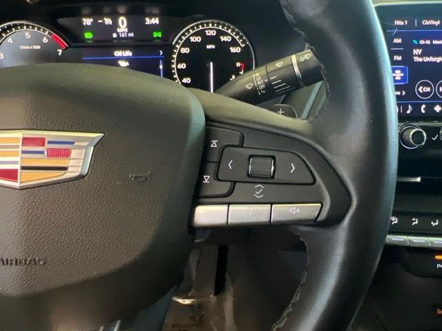 Cadillac CT4 Vehicle Full-screen Gallery Image 18