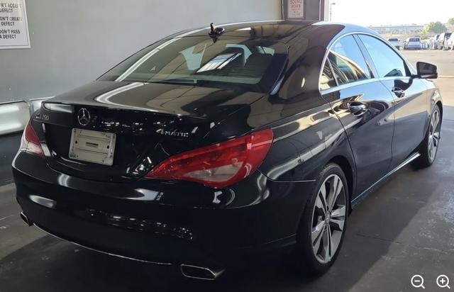 Mercedes-Benz CLA Vehicle Full-screen Gallery Image 03