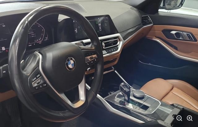 BMW 3 Series Vehicle Full-screen Gallery Image 04