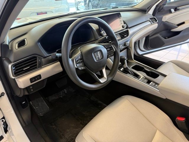 Honda Accord Sedan Vehicle Full-screen Gallery Image 02
