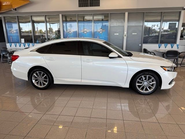 Honda Accord Sedan Vehicle Full-screen Gallery Image 03