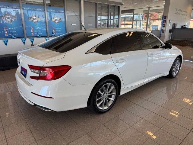 Honda Accord Sedan Vehicle Full-screen Gallery Image 04