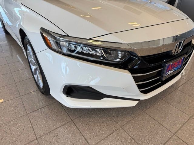 Honda Accord Sedan Vehicle Full-screen Gallery Image 09
