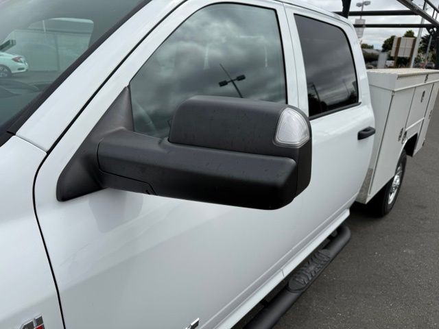 Ram 2500 Vehicle Full-screen Gallery Image 11