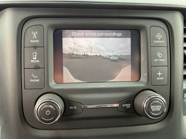 Ram 2500 Vehicle Full-screen Gallery Image 14