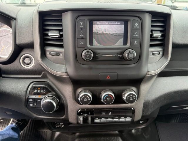 Ram 2500 Vehicle Full-screen Gallery Image 15