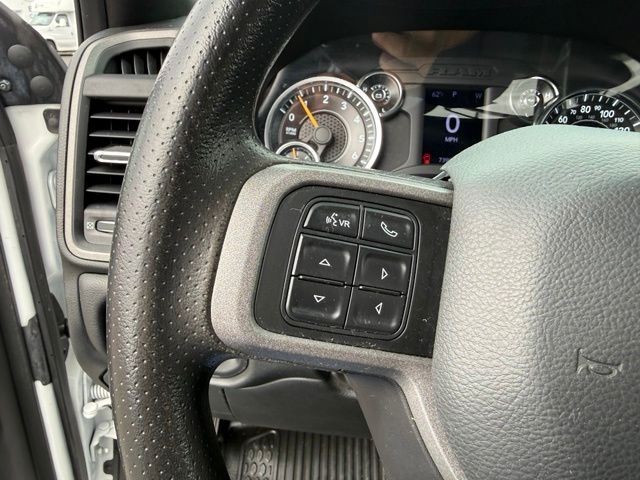 Ram 2500 Vehicle Full-screen Gallery Image 18