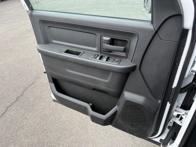 Ram 2500 Vehicle Full-screen Gallery Image 20