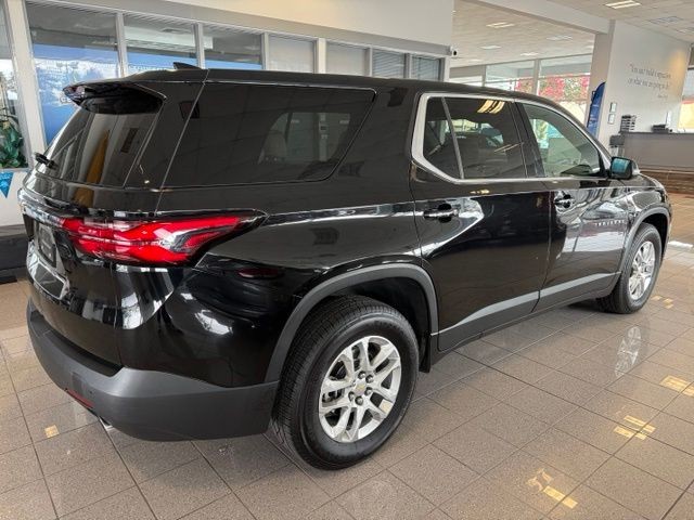 Chevrolet Traverse Vehicle Full-screen Gallery Image 04
