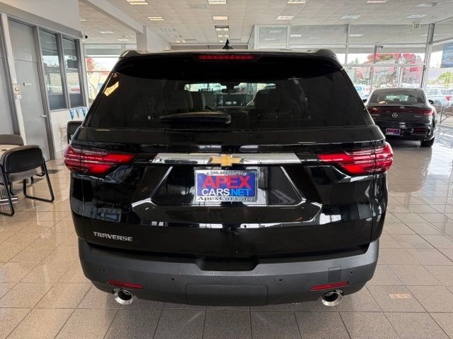 Chevrolet Traverse Vehicle Full-screen Gallery Image 05