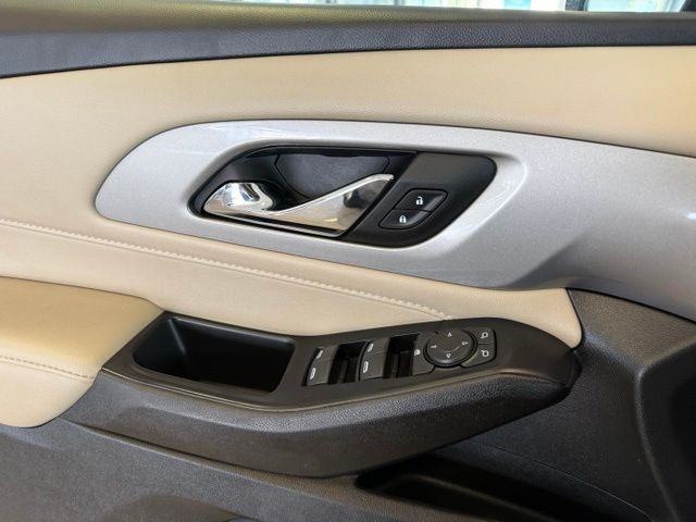 Chevrolet Traverse Vehicle Full-screen Gallery Image 20