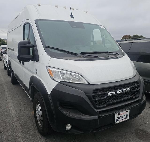 Ram ProMaster Cargo Van Vehicle Full-screen Gallery Image 02