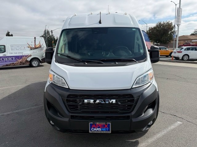 Ram ProMaster Cargo Van Vehicle Full-screen Gallery Image 09