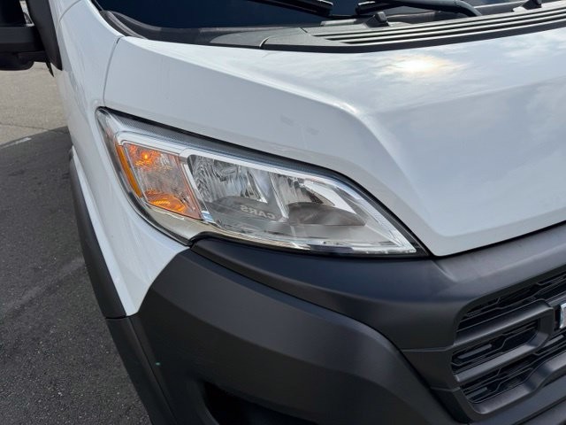 Ram ProMaster Cargo Van Vehicle Full-screen Gallery Image 11