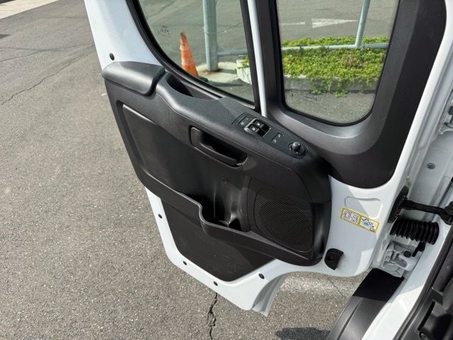 Ram ProMaster Cargo Van Vehicle Full-screen Gallery Image 18