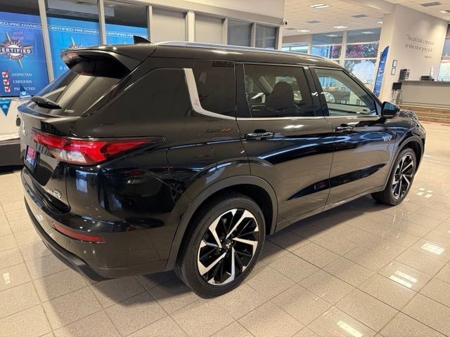 Mitsubishi Outlander PHEV Vehicle Full-screen Gallery Image 04