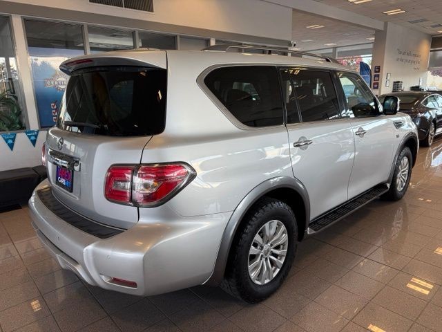 Nissan Armada Vehicle Full-screen Gallery Image 04