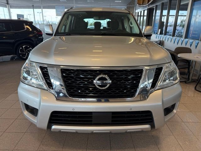Nissan Armada Vehicle Full-screen Gallery Image 08
