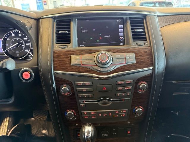 Nissan Armada Vehicle Full-screen Gallery Image 16