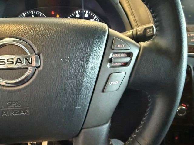 Nissan Armada Vehicle Full-screen Gallery Image 18
