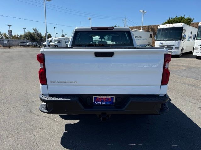 Chevrolet Silverado 1500 Vehicle Full-screen Gallery Image 05