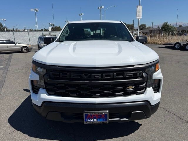 Chevrolet Silverado 1500 Vehicle Full-screen Gallery Image 10