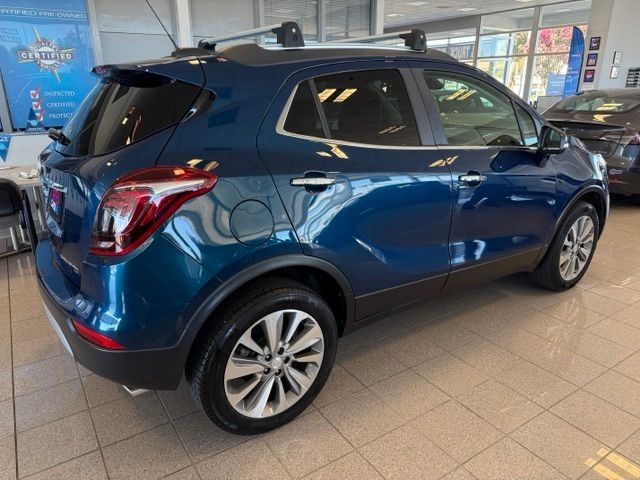 Buick Encore Vehicle Full-screen Gallery Image 04