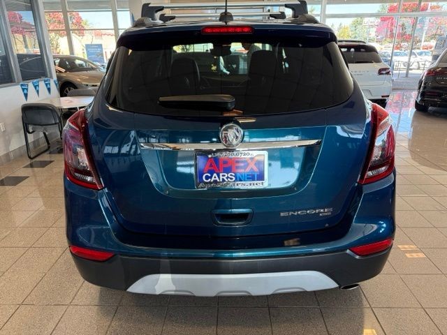 Buick Encore Vehicle Full-screen Gallery Image 05