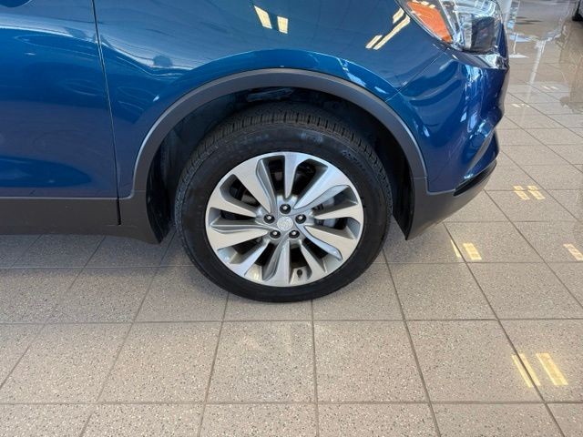 Buick Encore Vehicle Full-screen Gallery Image 11