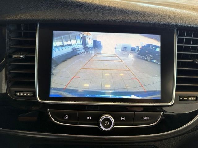 Buick Encore Vehicle Full-screen Gallery Image 15
