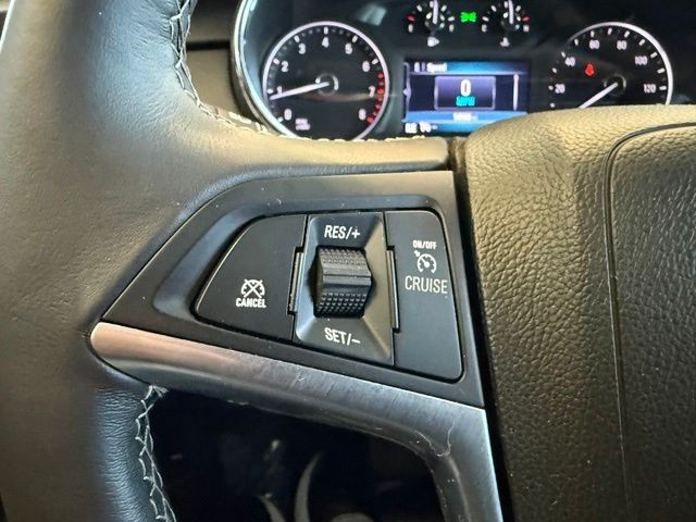 Buick Encore Vehicle Full-screen Gallery Image 19