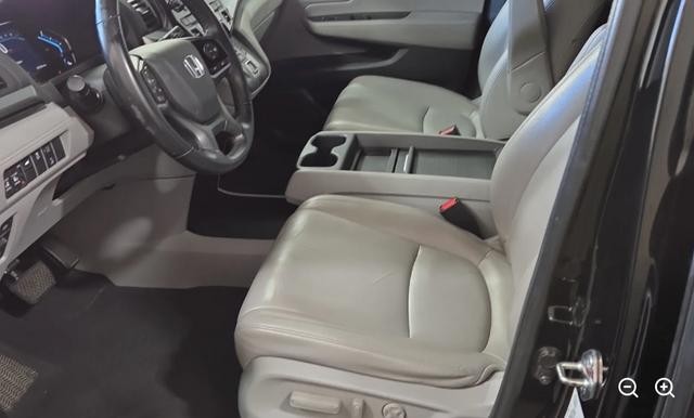 Honda Odyssey Vehicle Full-screen Gallery Image 03