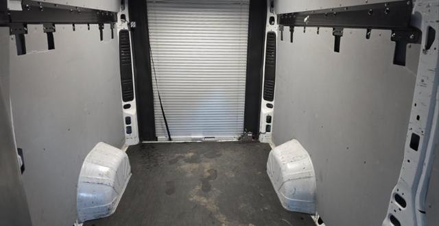 Ram ProMaster Delivery Van BEV Vehicle Full-screen Gallery Image 06