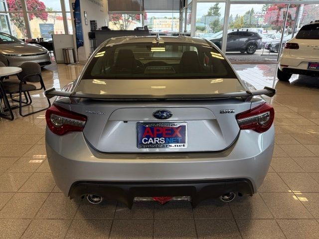 Subaru BRZ Vehicle Full-screen Gallery Image 05