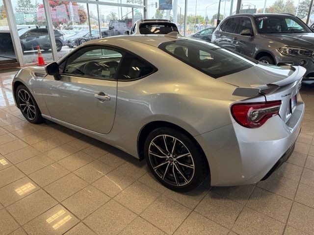 Subaru BRZ Vehicle Full-screen Gallery Image 06