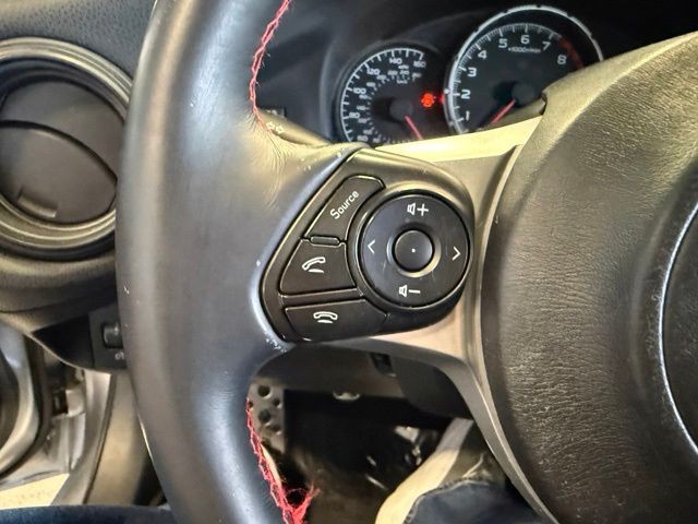 Subaru BRZ Vehicle Full-screen Gallery Image 18