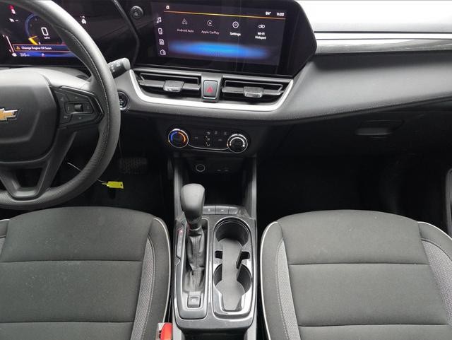 Chevrolet Trailblazer Vehicle Full-screen Gallery Image 06