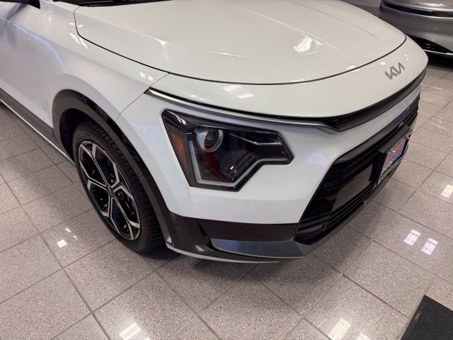 Kia Niro Vehicle Full-screen Gallery Image 10