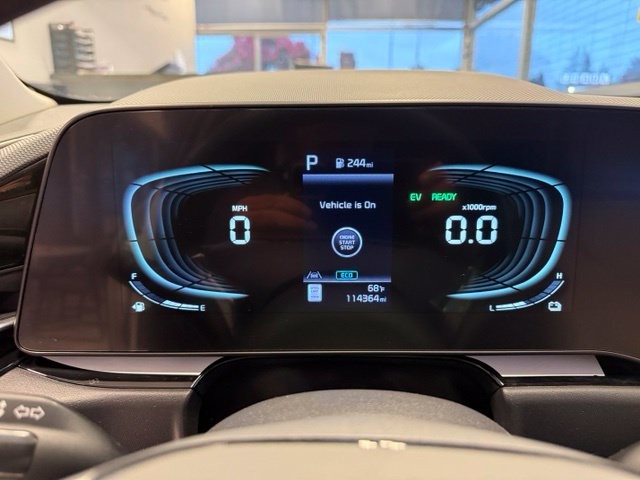 Kia Niro Vehicle Full-screen Gallery Image 15