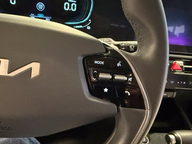 Kia Niro Vehicle Full-screen Gallery Image 19