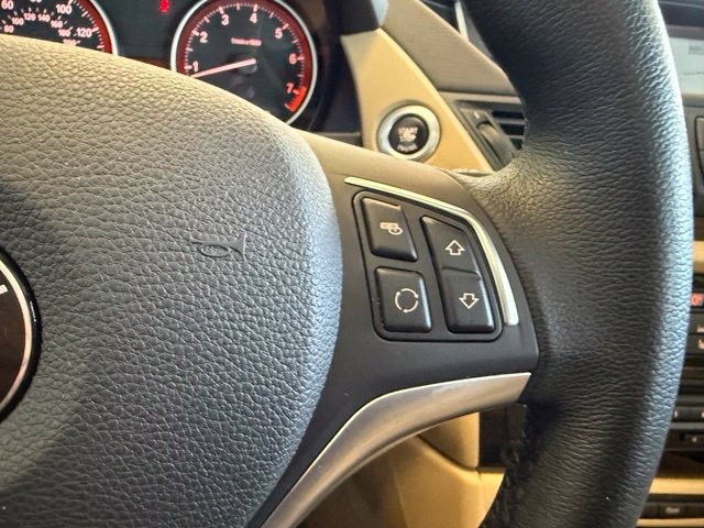 BMW X1 Vehicle Full-screen Gallery Image 20