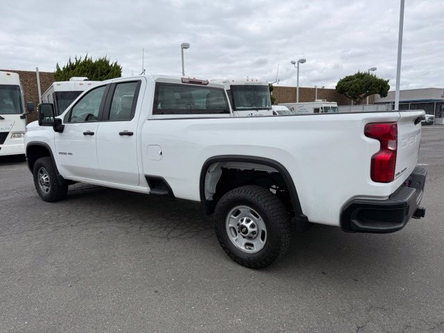 Chevrolet Silverado 2500HD Vehicle Full-screen Gallery Image 06