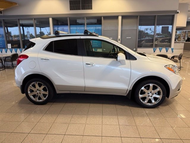 Buick Encore Vehicle Full-screen Gallery Image 04