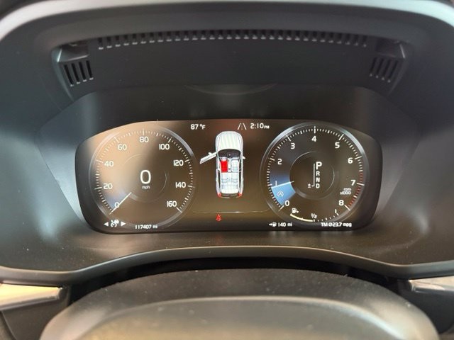 Volvo XC60 Vehicle Full-screen Gallery Image 14