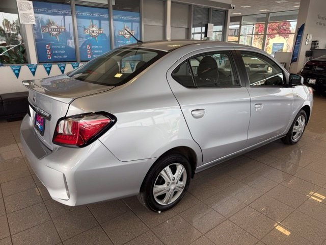 Mitsubishi Mirage G4 Vehicle Full-screen Gallery Image 04