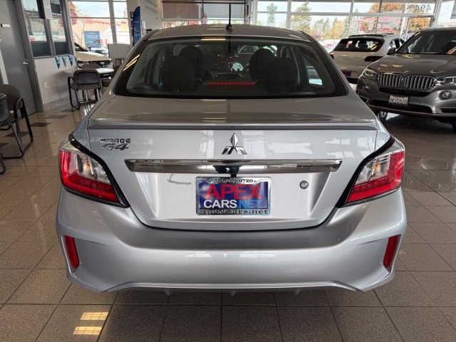 Mitsubishi Mirage G4 Vehicle Full-screen Gallery Image 05