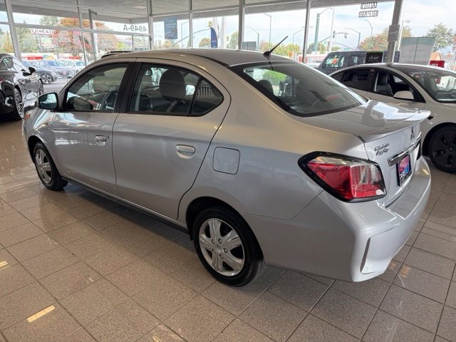 Mitsubishi Mirage G4 Vehicle Full-screen Gallery Image 06